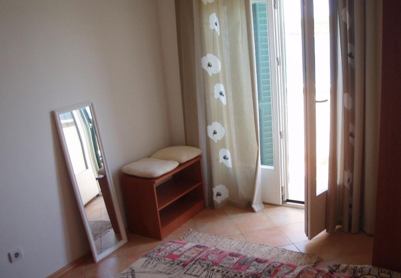 Apartments Azur Ilovik 外观 照片